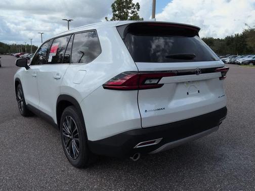 Wind Chill Pearl 2026 Toyota Grand Highlander Hybrid Limited