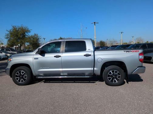 2018 Toyota Tundra SR5