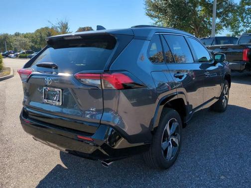 2025 Toyota RAV4 Hybrid SE