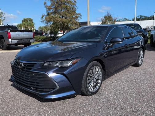 Parisian Night Pearl 2019 Toyota Avalon Limited