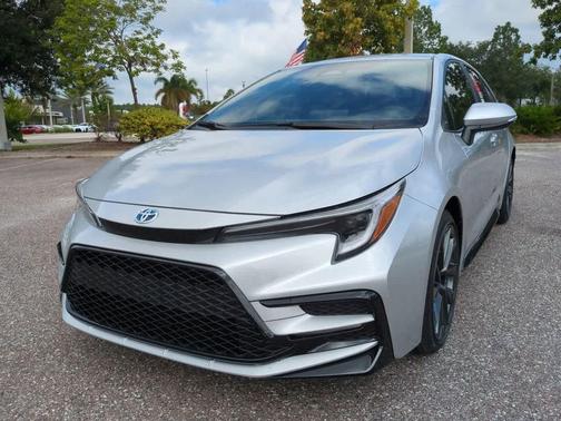 2025 Toyota Corolla Hybrid SE