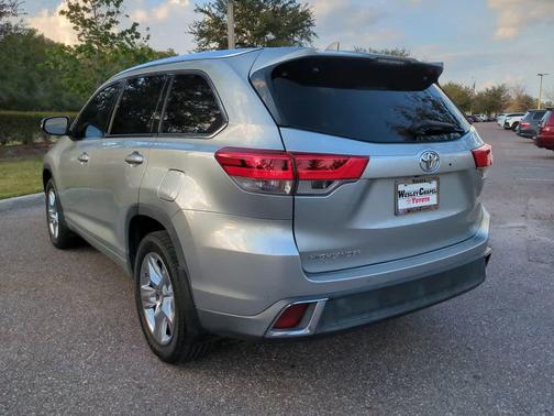 2017 Toyota Highlander Limited