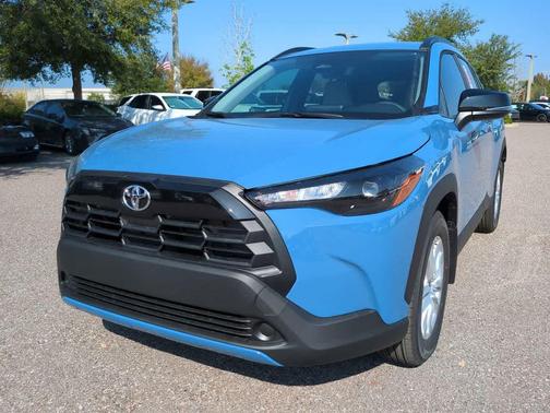 2026 Toyota Corolla Cross LE