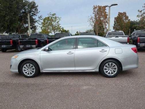 2013 Toyota Camry Hybrid LE
