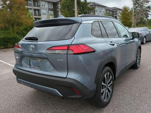 2024 Toyota Corolla Cross XLE