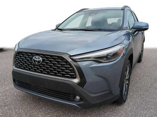 2024 Toyota Corolla Cross XLE