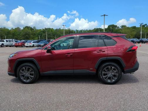 2024 Toyota RAV4 Hybrid XLE Premium
