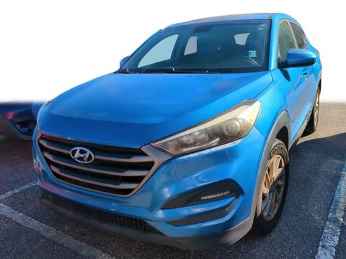 2016 Hyundai TUCSON SE