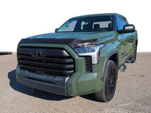 2022 Toyota Tundra SR5