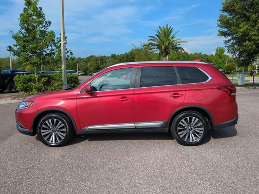 2020 Mitsubishi Outlander SEL