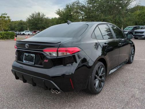 2025 Toyota Corolla SE