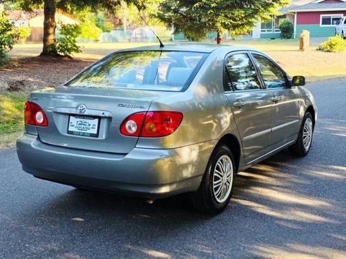 Silver 2004 Toyota Corolla LE