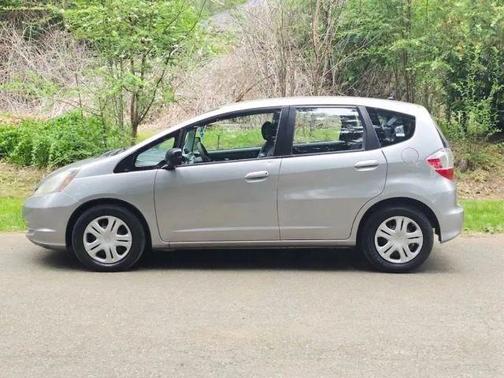 Gray 2009 Honda Fit