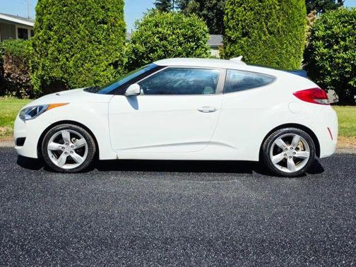 Century White 2012 Hyundai Veloster Base