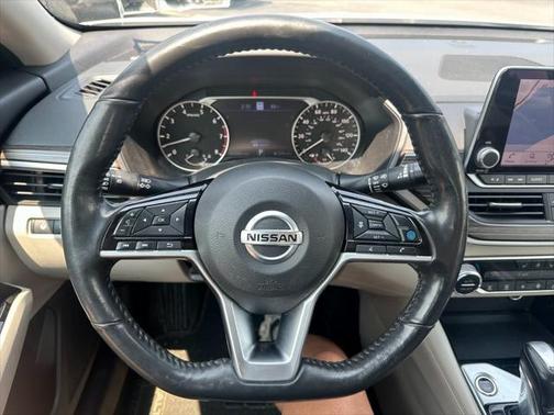 2022 Nissan Altima 2.5 SL