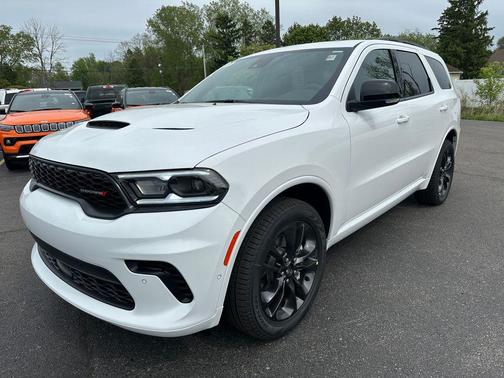 DB Black Clearcoat 2026 Dodge Durango GT Plus
