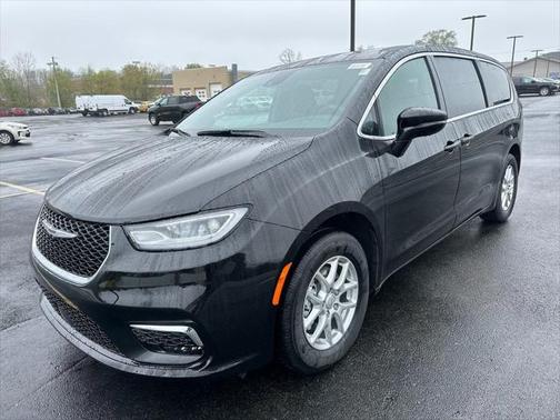 2025 Chrysler Pacifica L