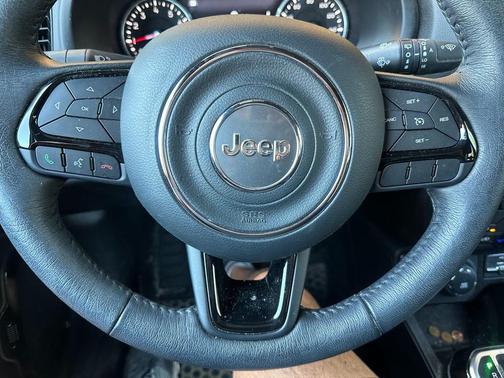 2022 Jeep Renegade Altitude