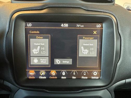2022 Jeep Renegade Altitude
