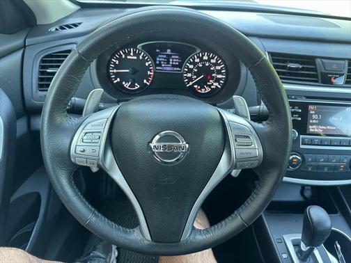 2016 Nissan Altima 2.5 SR