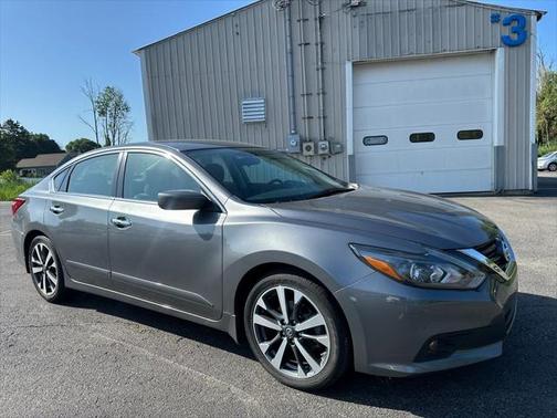 2016 Nissan Altima 2.5 SR