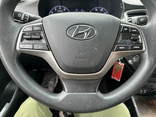 2020 Hyundai Accent SE