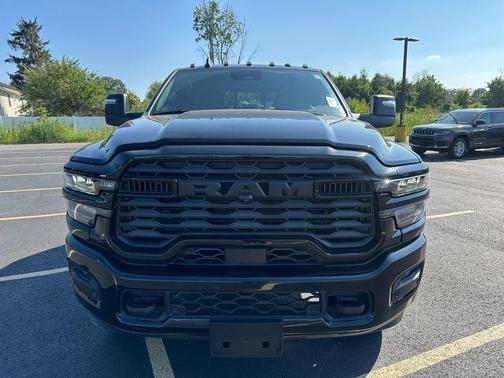 2025 RAM 2500 Big Horn Crew Cab 4x4 6'4' Box