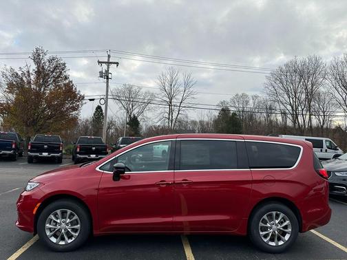 2026 Chrysler Pacifica L