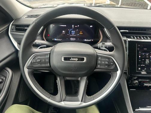 2023 Jeep Grand Cherokee Laredo