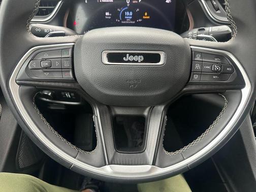 2023 Jeep Grand Cherokee Laredo