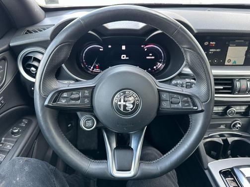 2024 Alfa Romeo Stelvio Ti