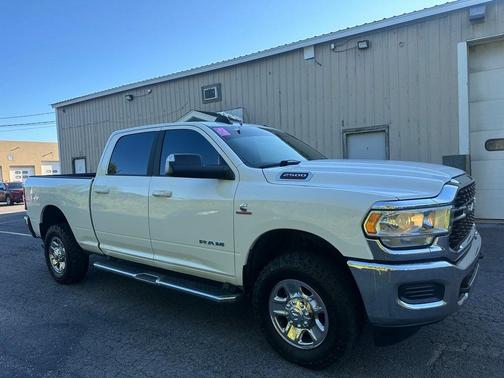 2022 RAM 2500 Big Horn Crew Cab 4x4 6'4' Box