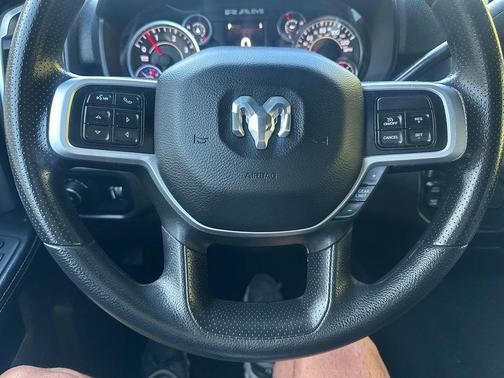 2022 RAM 2500 Big Horn Crew Cab 4x4 6'4' Box