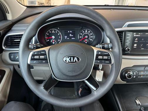 Dragon Brown 2019 Kia Sorento LX