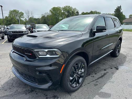 DB Black Clearcoat 2026 Dodge Durango GT Plus