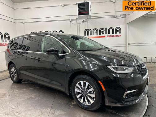 2023 Chrysler Pacifica Hybrid Touring L