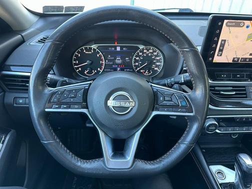 2023 Nissan Altima SR VC-Turbo FWD