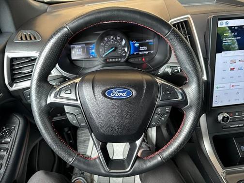 2022 Ford Edge ST Line