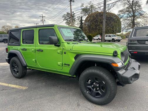 2025 Jeep Wrangler Sport