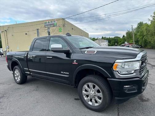 2020 RAM 2500 Limited Crew Cab 4X4 6'4' Box