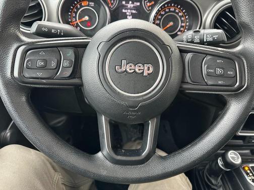 2022 Jeep Wrangler Unlimited Sport