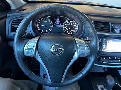 2016 Nissan Altima 2.5 SV