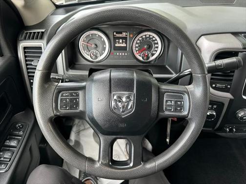 2018 RAM 2500 Tradesman Crew Cab 4x4 6'4' Box