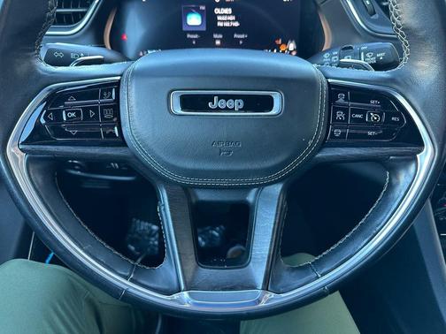 2022 Jeep Grand Cherokee Overland