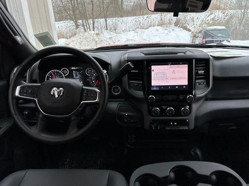 2026 RAM 2500 Tradesman Crew Cab 4x4 6'4' Box