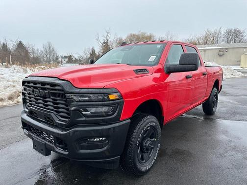2026 RAM 2500 Tradesman Crew Cab 4x4 6'4' Box