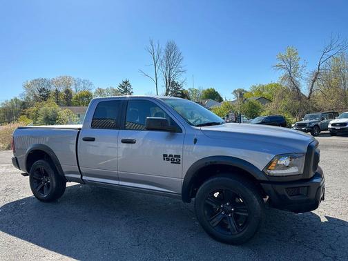 Billet Silver Metallic Clearcoat 2023 RAM 1500 Classic Warlock Quad Cab 4x4 6'4' Box