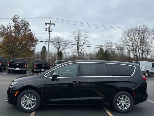 2026 Chrysler Pacifica L