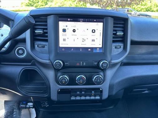 2024 RAM 3500 Tradesman Crew Cab 4x4 6'4' Box