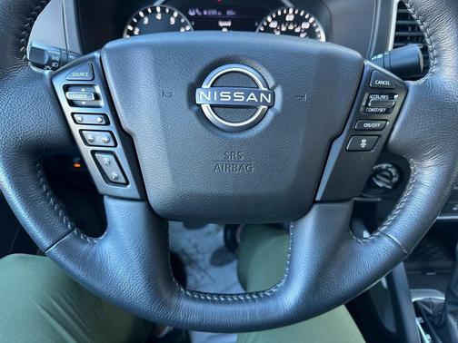 2023 Nissan Frontier SV